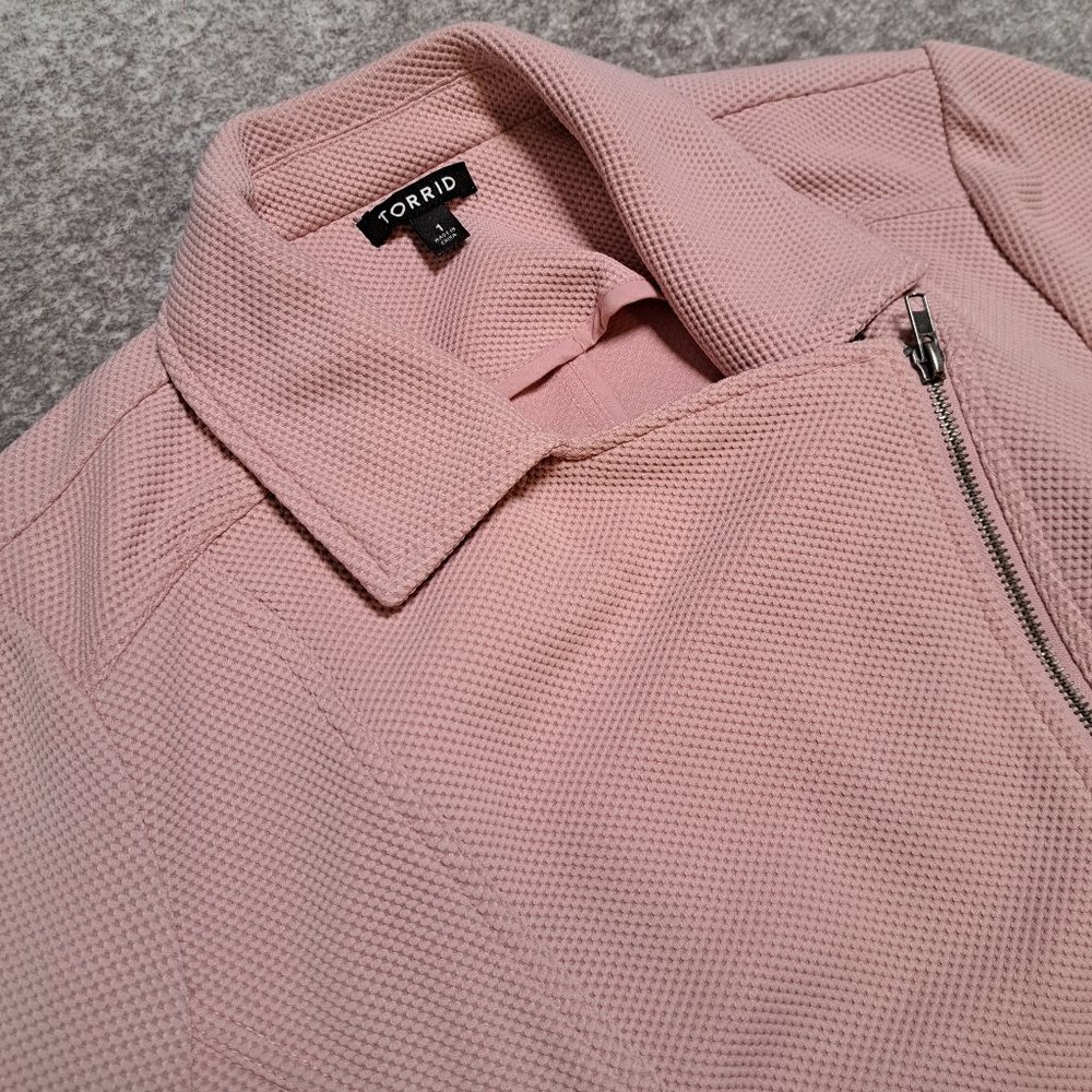Torrid Asymmetrical Stretchy Textured Scuba Moto Jacket - Size 1XL - Pink